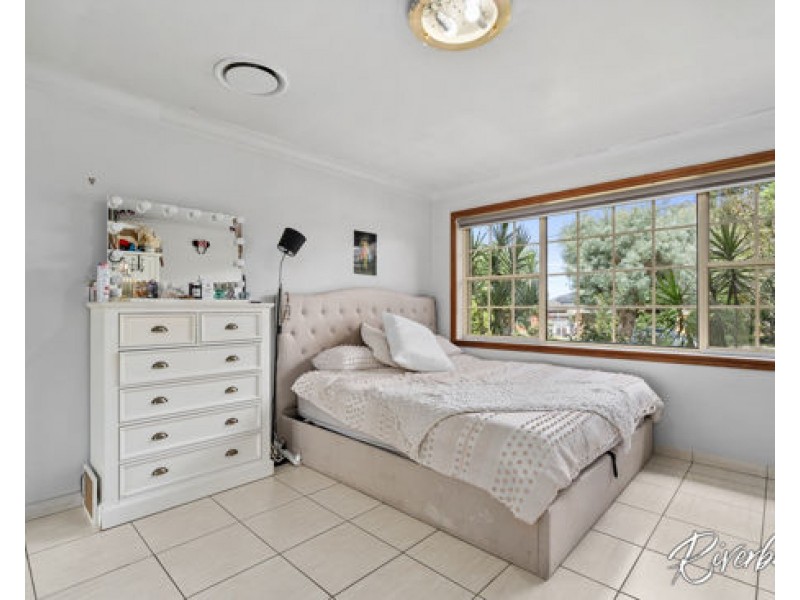 11 Grevillea Crescent, Greystanes NSW 2145