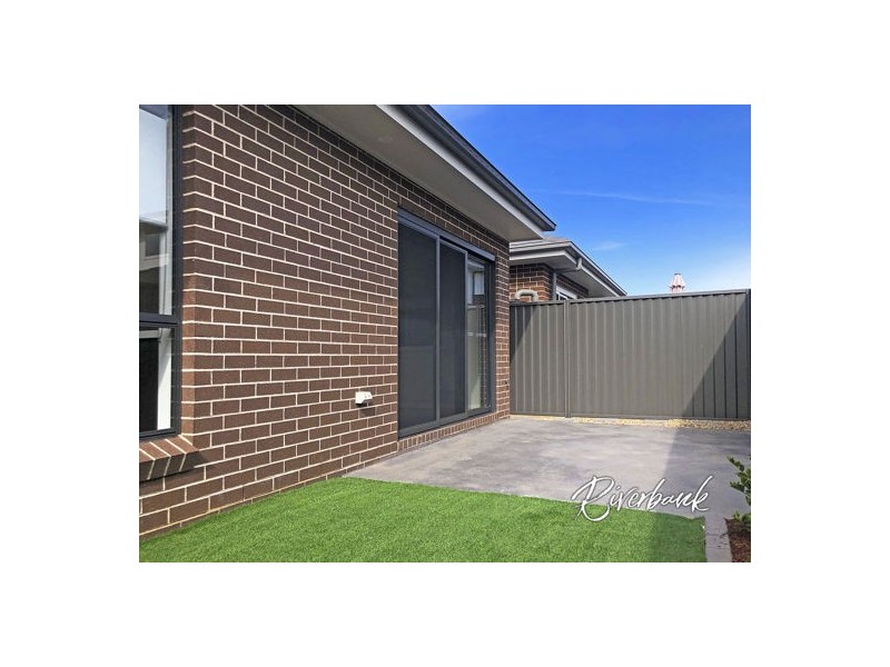 16 Florentine Parade, Marsden Park NSW 2765