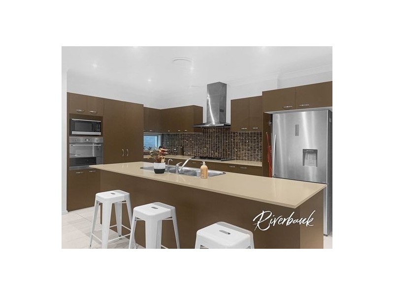 11 Parish Street, Pemulwuy NSW 2145