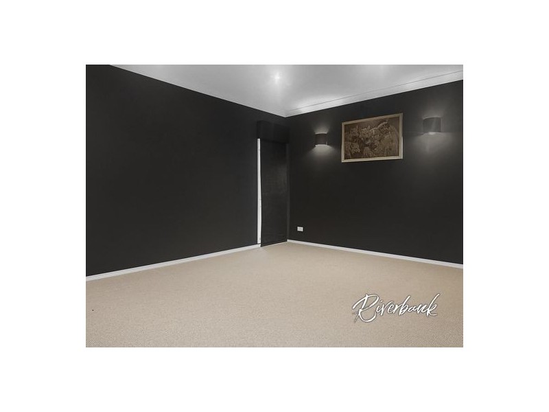 11 Parish Street, Pemulwuy NSW 2145