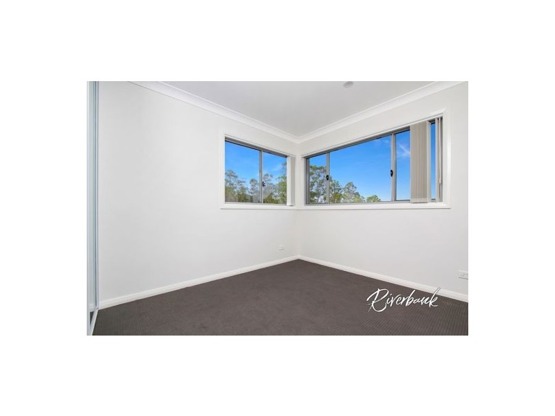 80 Glenmore Ridge Drive, Glenmore Park NSW 2745