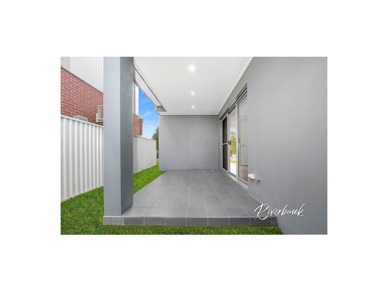 80 Glenmore Ridge Drive, Glenmore Park NSW 2745