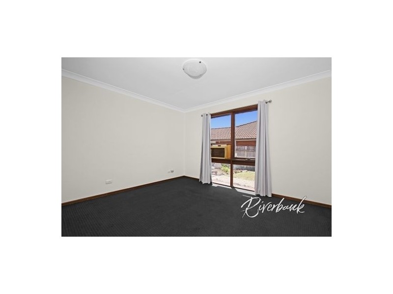 5 Nairobi Street, Toongabbie NSW 2146