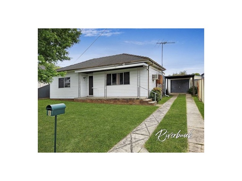 8 Leach Road, Guildford NSW 2161