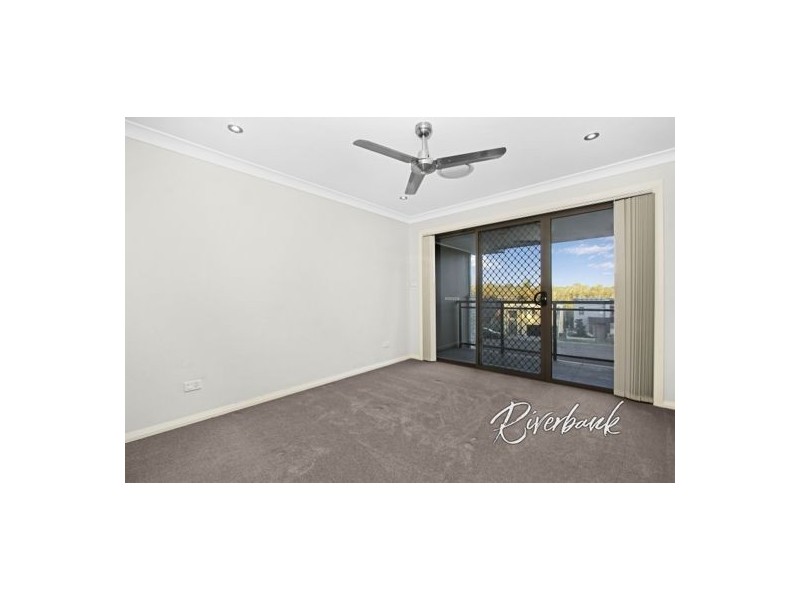 661 Henry Lawson Drive, East Hills NSW 2213