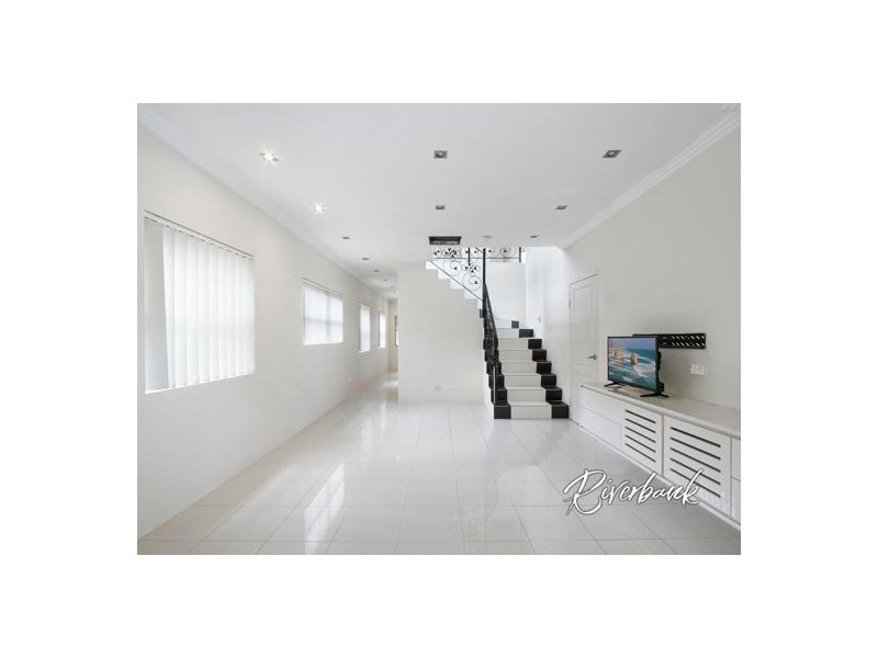 7A Robertson Street, Guildford NSW 2161