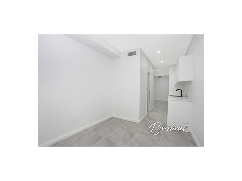 51 Deerubbin Drive, Glenmore Park NSW 2745