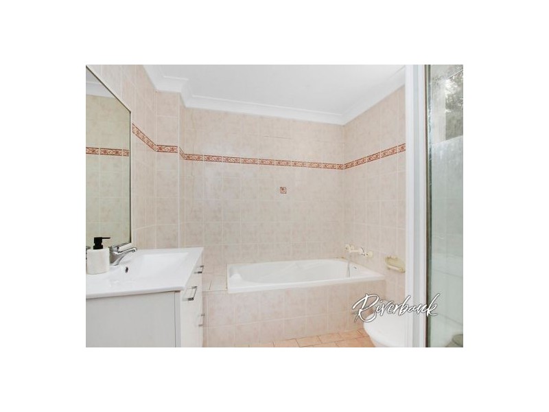 8/53-57 Kenyons Road, Merrylands NSW 2160