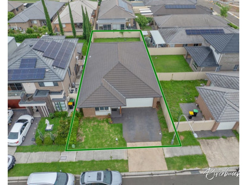 3 Hitchens Street, Middleton Grange NSW 2171