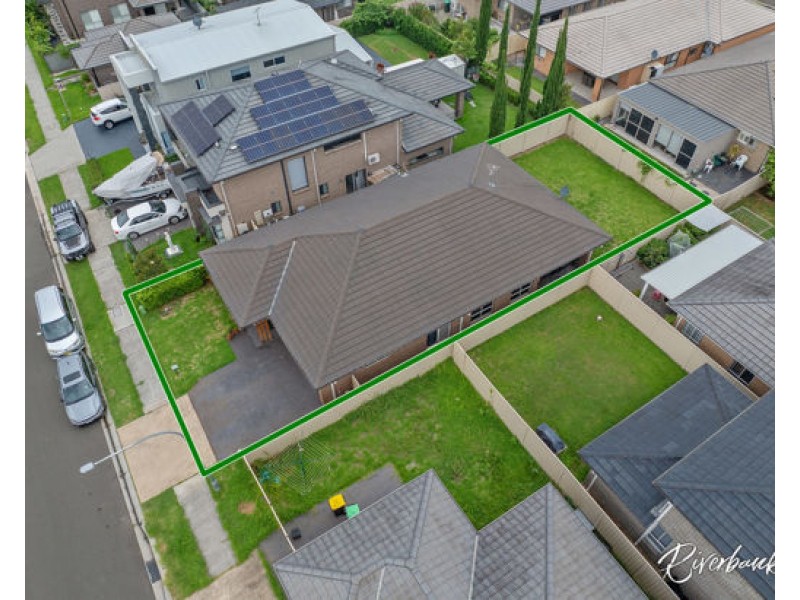 3 Hitchens Street, Middleton Grange NSW 2171