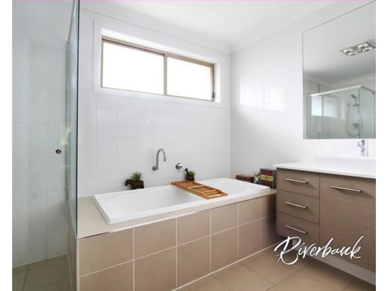138 Daruga Avenue, Pemulwuy NSW 2145