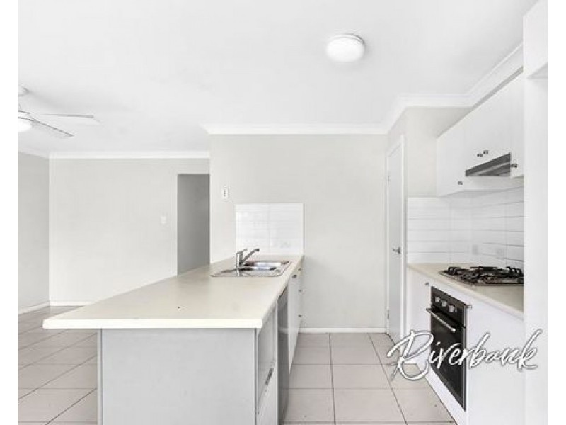 37 Bluebell Crescent, Ropes Crossing NSW 2760