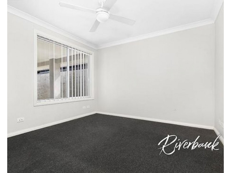 37 Bluebell Crescent, Ropes Crossing NSW 2760