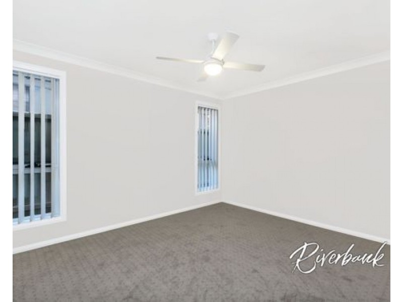 38 Kingsbury Road, Edmondson Park NSW 2174