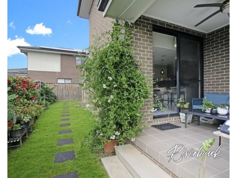 1 Guillemont Road, Edmondson Park NSW 2174