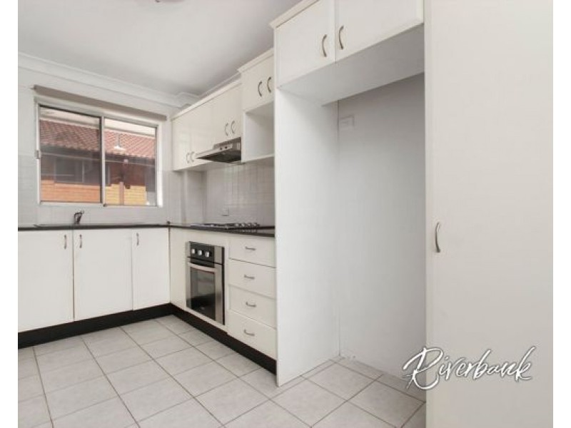6/20 Military Road, Merrylands NSW 2160
