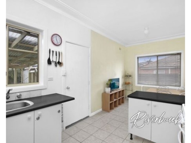 22 Yoogali Street, Merrylands NSW 2160