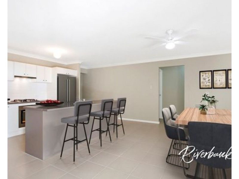 19 Kowald Street, Elderslie NSW 2570
