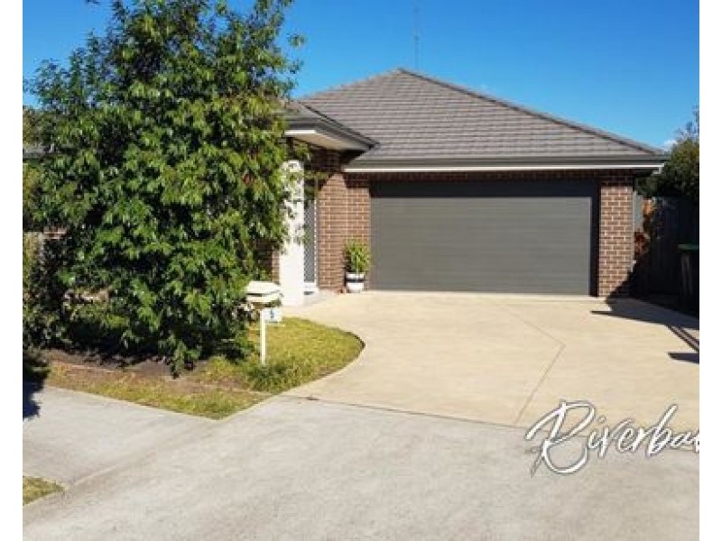 5 Sandstone Avenue, Glenmore Park NSW 2745