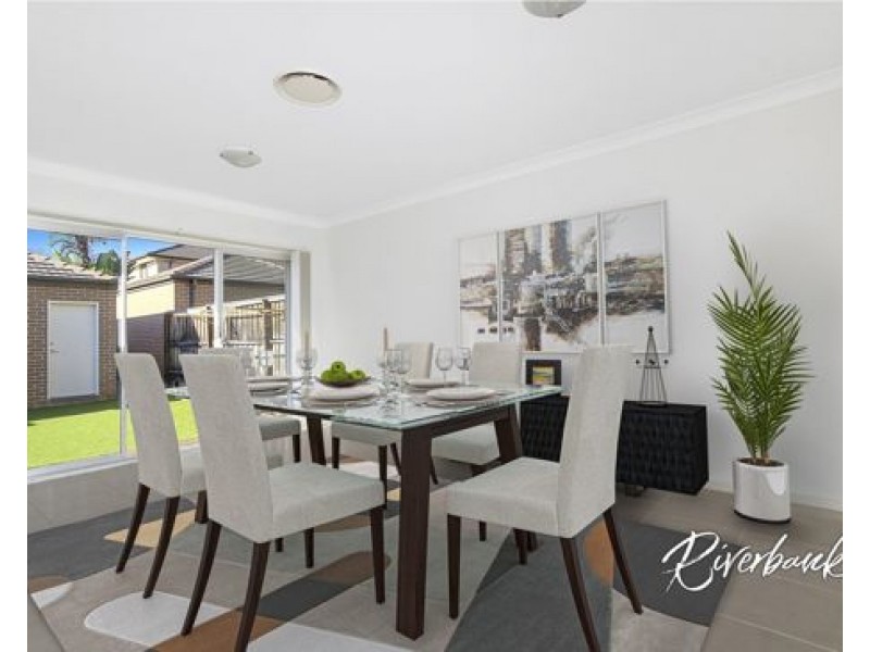 8 Driftway Drive, Pemulwuy NSW 2145