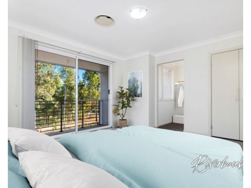 8 Driftway Drive, Pemulwuy NSW 2145