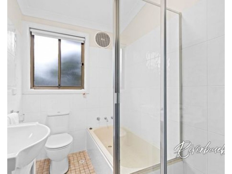 7 Laver Place, Greystanes NSW 2145