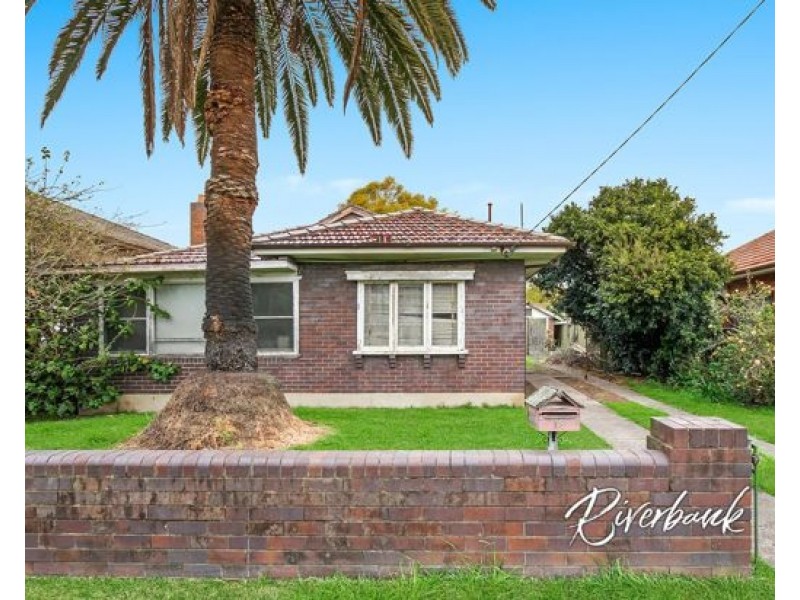 18 Locksley Avenue, Merrylands NSW 2160