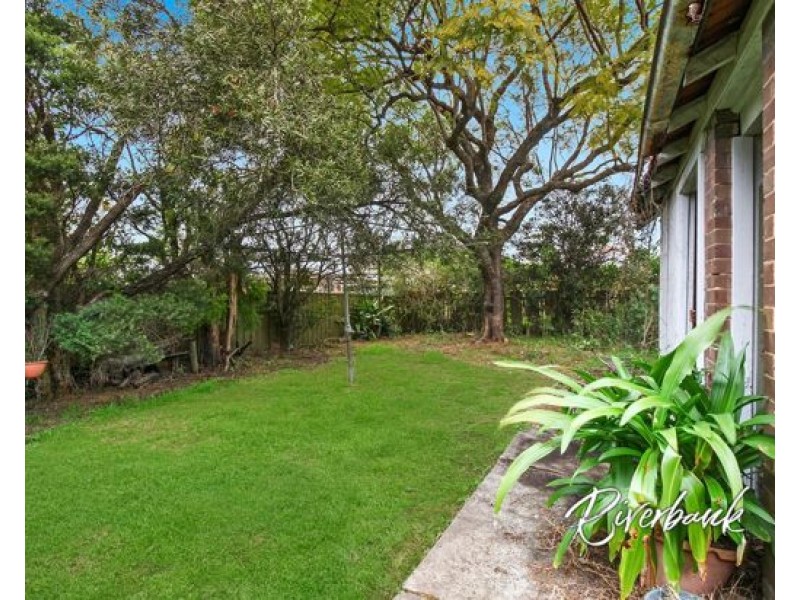 18 Locksley Avenue, Merrylands NSW 2160