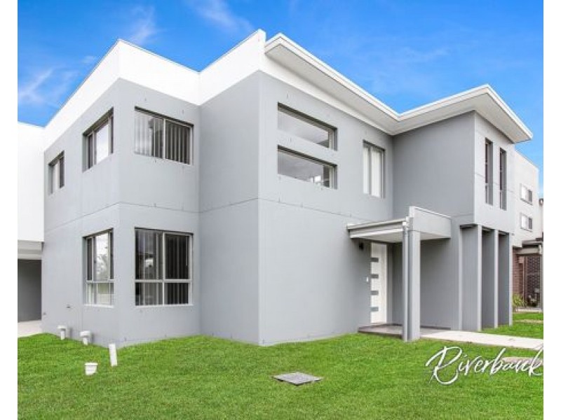 80 Glenmore Ridge Drive, Glenmore Park NSW 2745