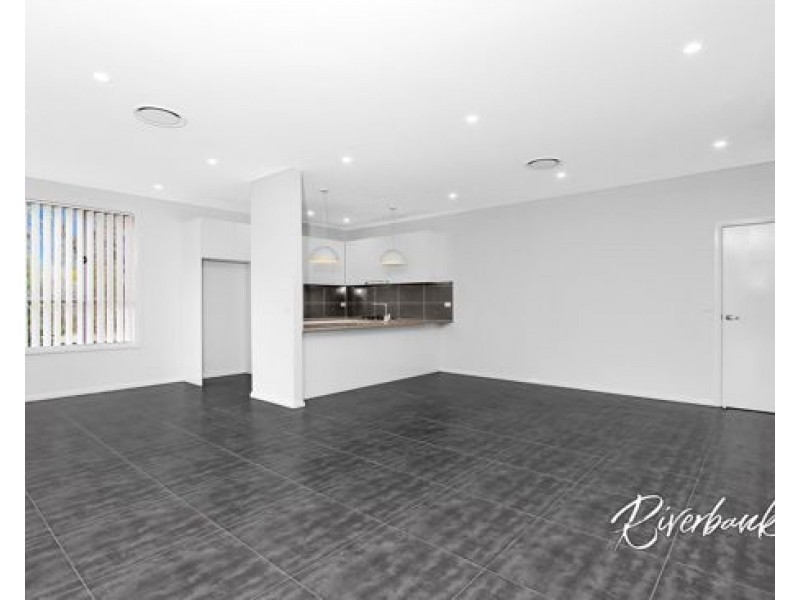 80 Glenmore Ridge Drive, Glenmore Park NSW 2745