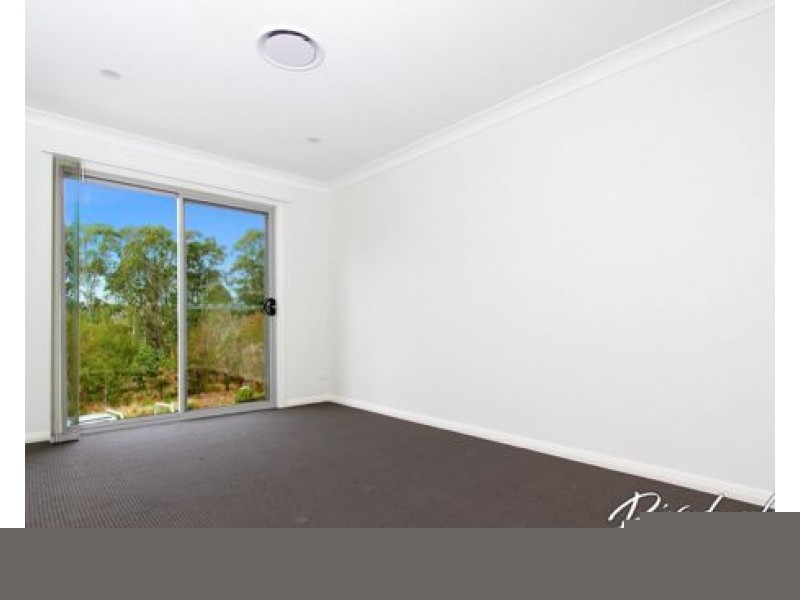 80 Glenmore Ridge Drive, Glenmore Park NSW 2745