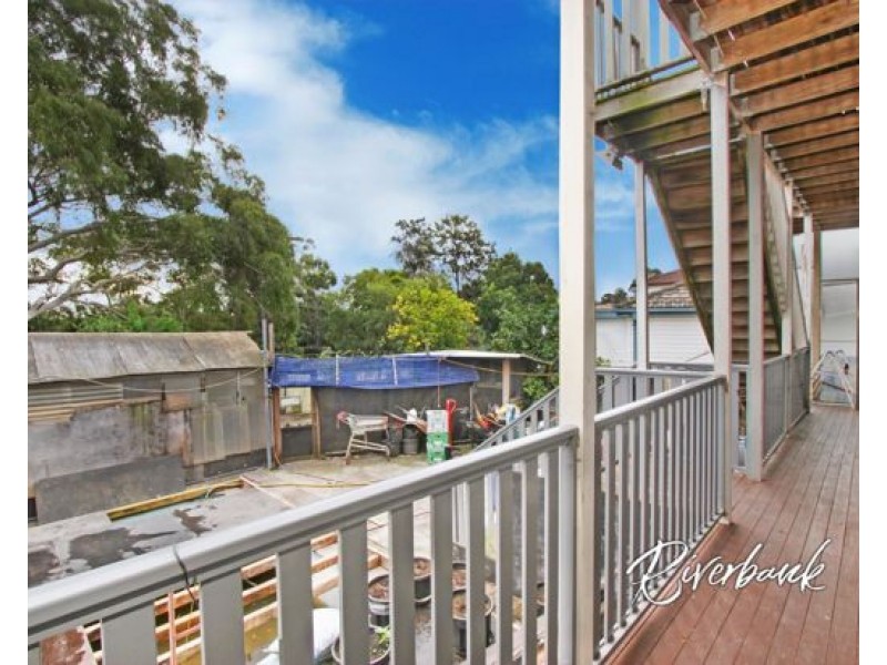 4 Hall Place, Guildford NSW 2161