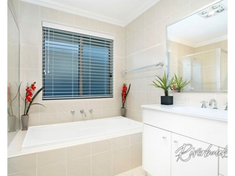 11 Dullai Avenue, Pemulwuy NSW 2145