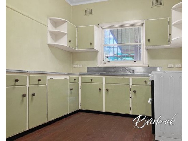 62 Grand Avenue, Westmead NSW 2145