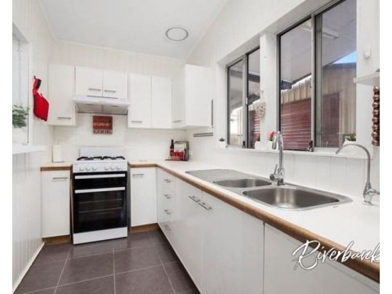 5 Frank Street, Guildford NSW 2161