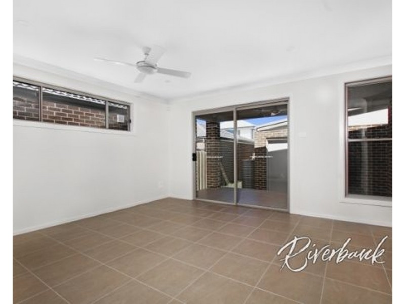 31 Hydrus Street, Austral NSW 2179