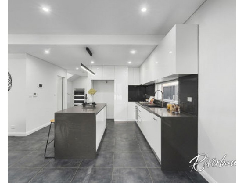 138 Hawksview Street, Guildford NSW 2161