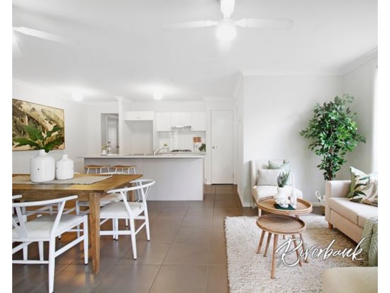18 Fortune Street, Glenfield NSW 2167