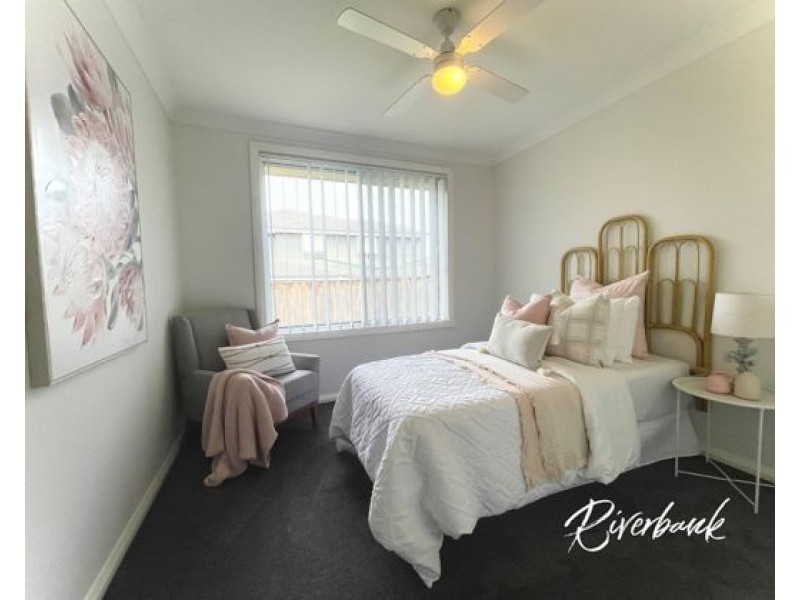 18 Fortune Street, Glenfield NSW 2167