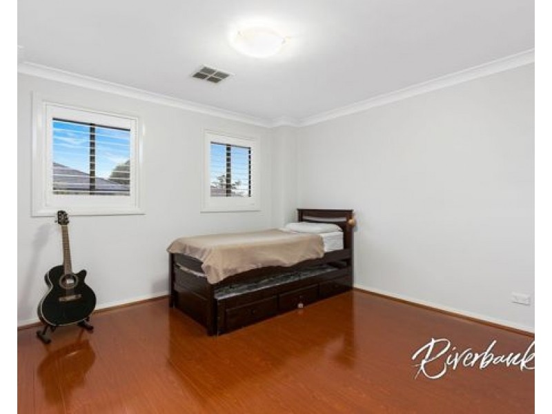 9 Binnet Street, Pemulwuy NSW 2145