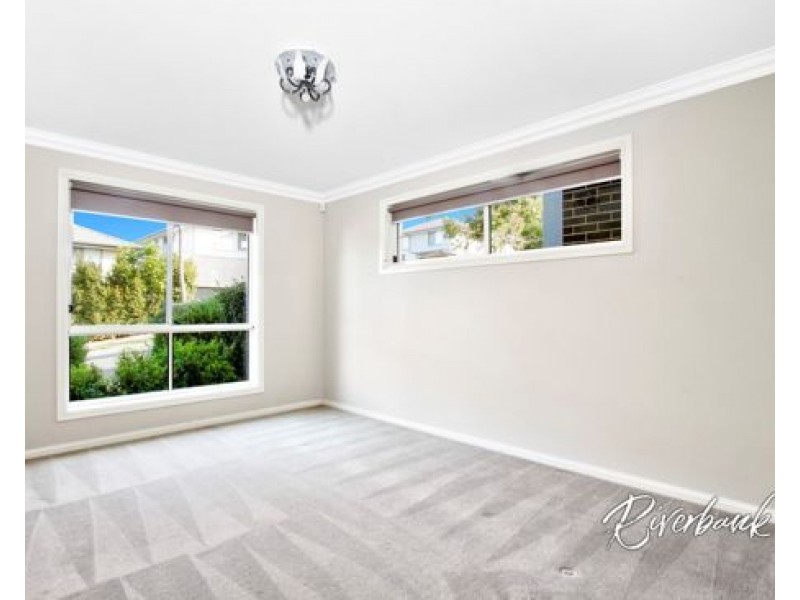 15 Baoma Avenue, Pemulwuy NSW 2145