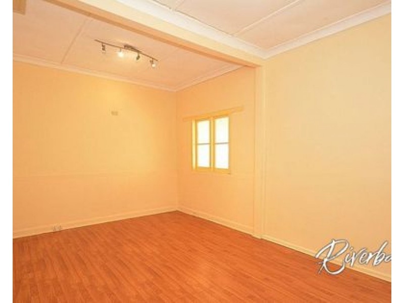 2 Albert Street, Guildford NSW 2161