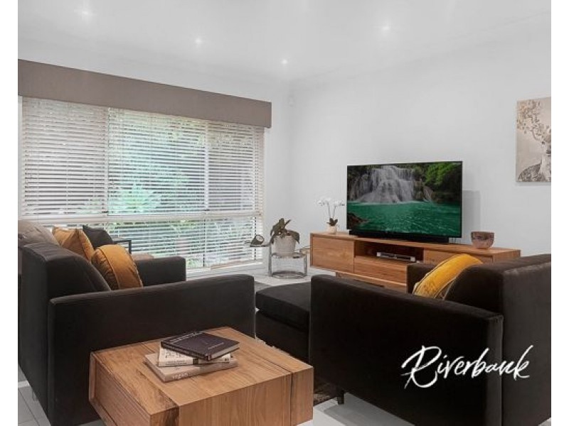 11 Parish Street, Pemulwuy NSW 2145