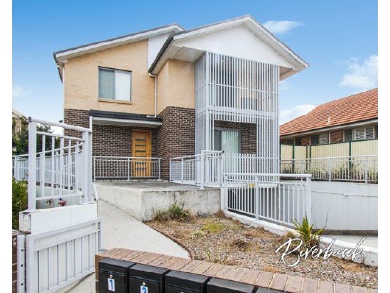 2/92 Burnett St, Merrylands NSW 2160