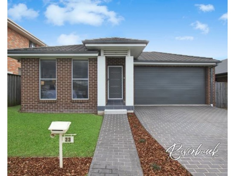 23 Fortune Street, Glenfield NSW 2167
