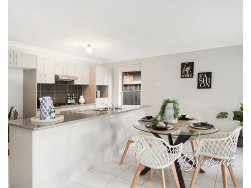 23 Fortune Street, Glenfield NSW 2167