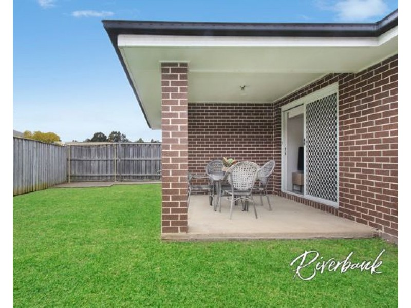 23 Fortune Street, Glenfield NSW 2167