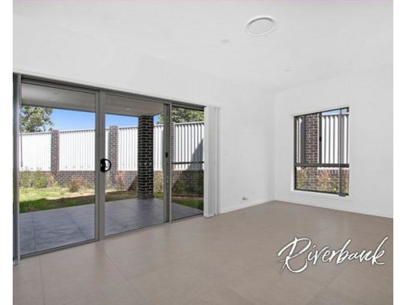 48 Bangalla Parade, Glenmore Park NSW 2745