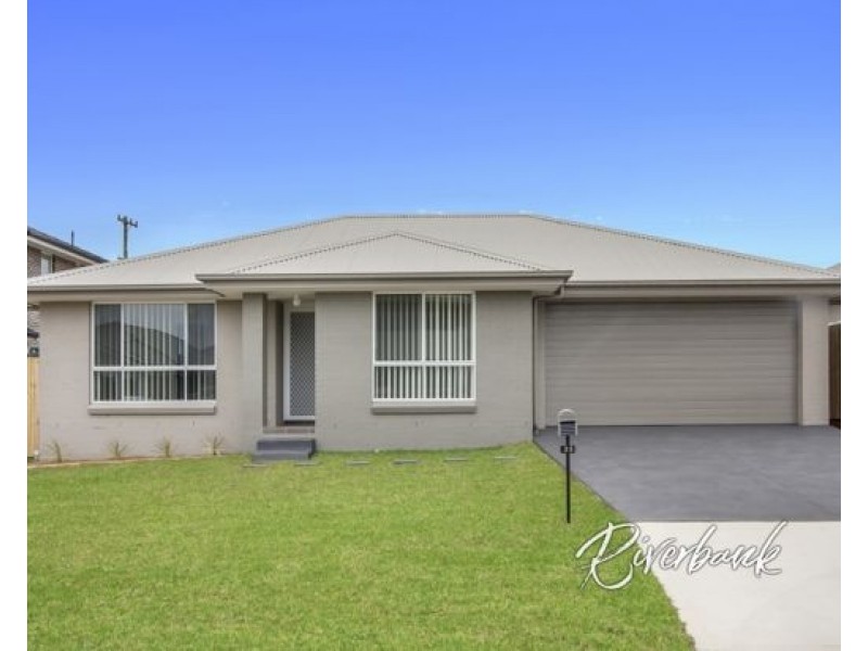 33 Clements Road, Edmondson Park NSW 2174