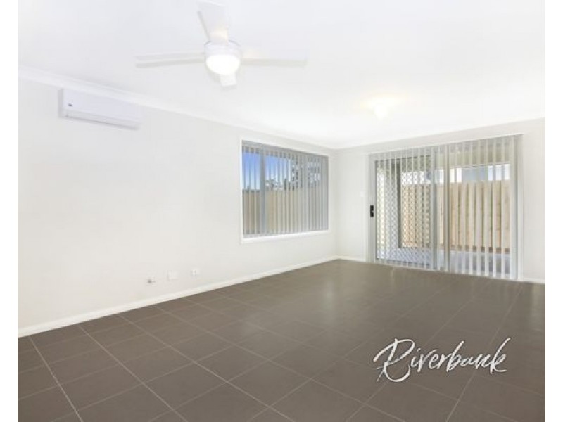 33 Clements Road, Edmondson Park NSW 2174